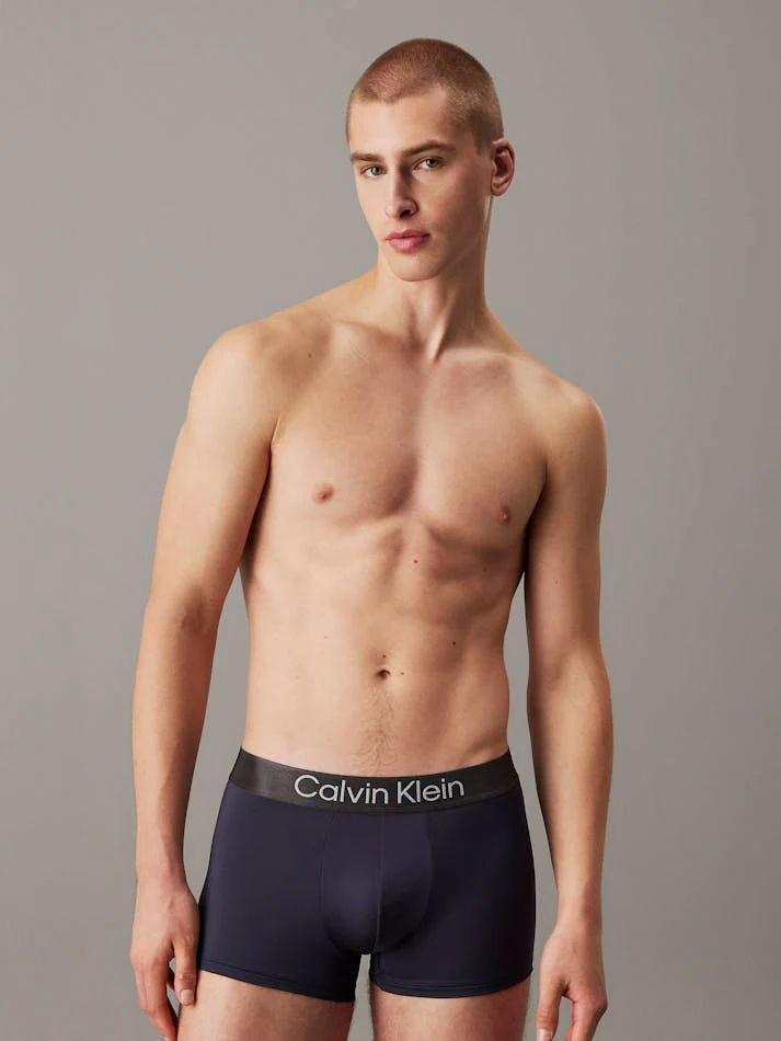 CALVIN KLEIN NB4269 MICRO STRETCH 3 PACK LOW RISE TRUNKS - BLACK/SPEAKEASY/ANTIQUE PINK - Image 2