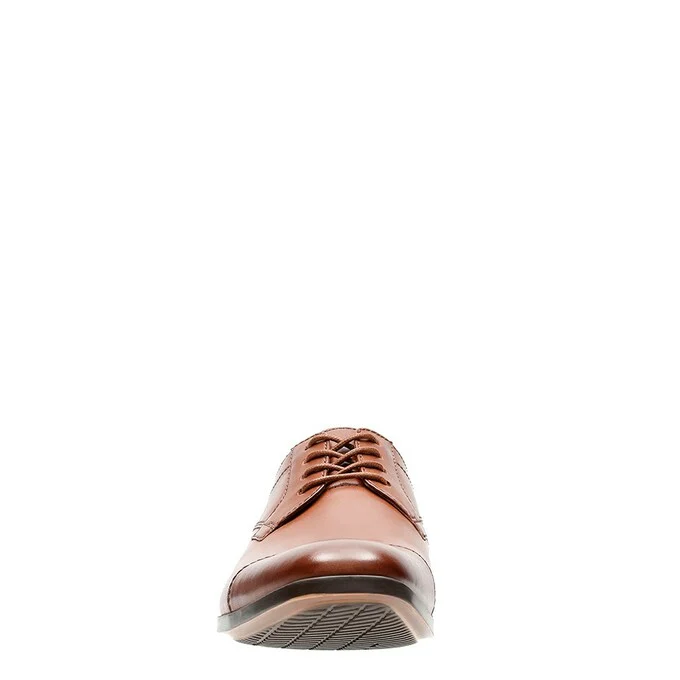 Clarks Conwell Cap Leather Shoe - Tan - Image 4