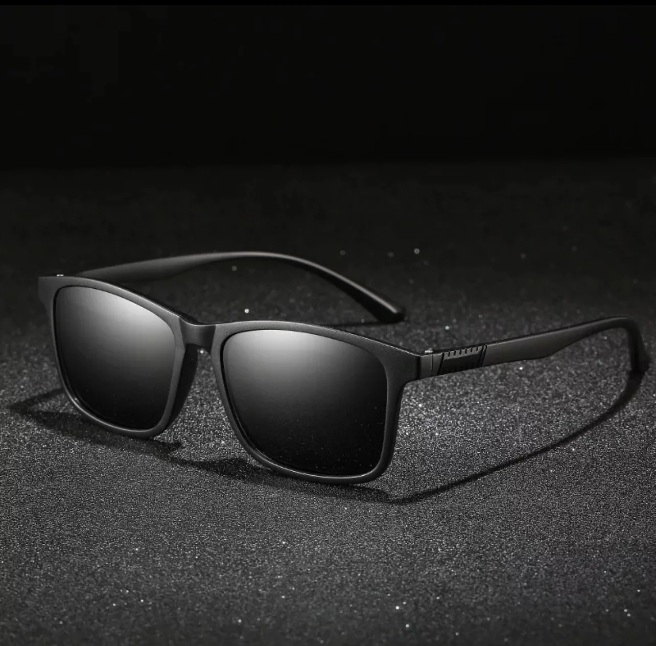 E-Male Classic Polarised Sunglasses - Matte Black - Image 2