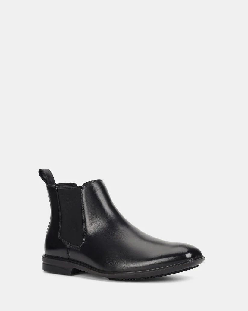 HUSH PUPPIES Cambridge EEE Extra Wide Leather Boot - Black - Image 3