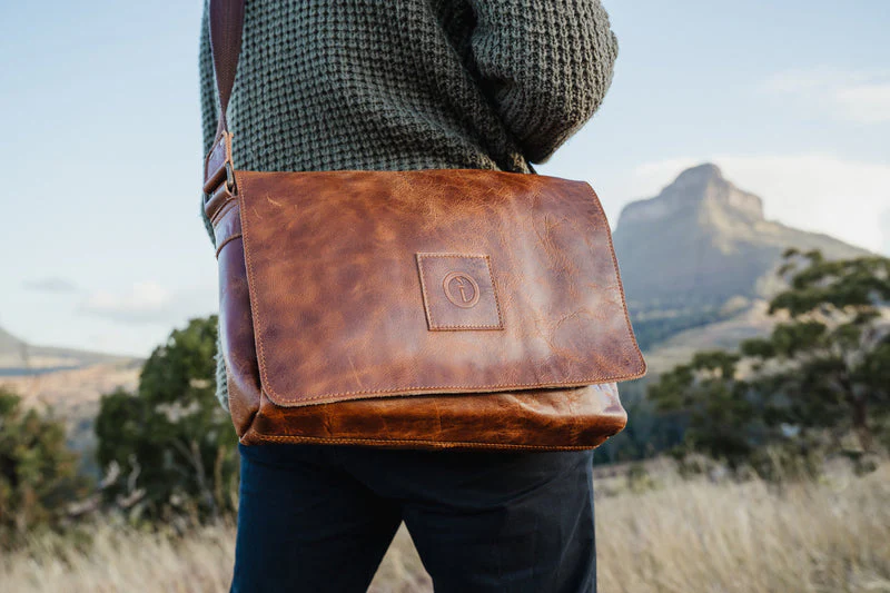 INDEPAL The Soldier 15" Leather Messenger Bag - Image 3