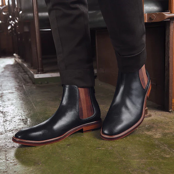 Julius Marlow Scuttle Boot - Black - Image 5
