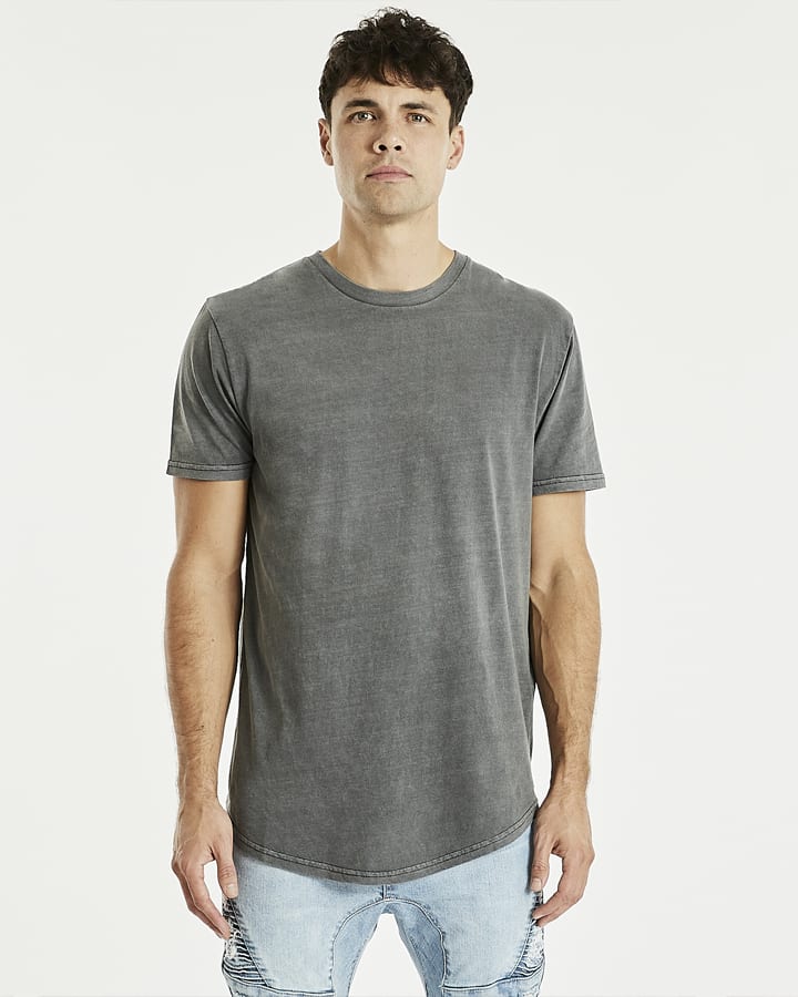Kiss Chacey Essentials Dual Curved T-Shirt - Image 4