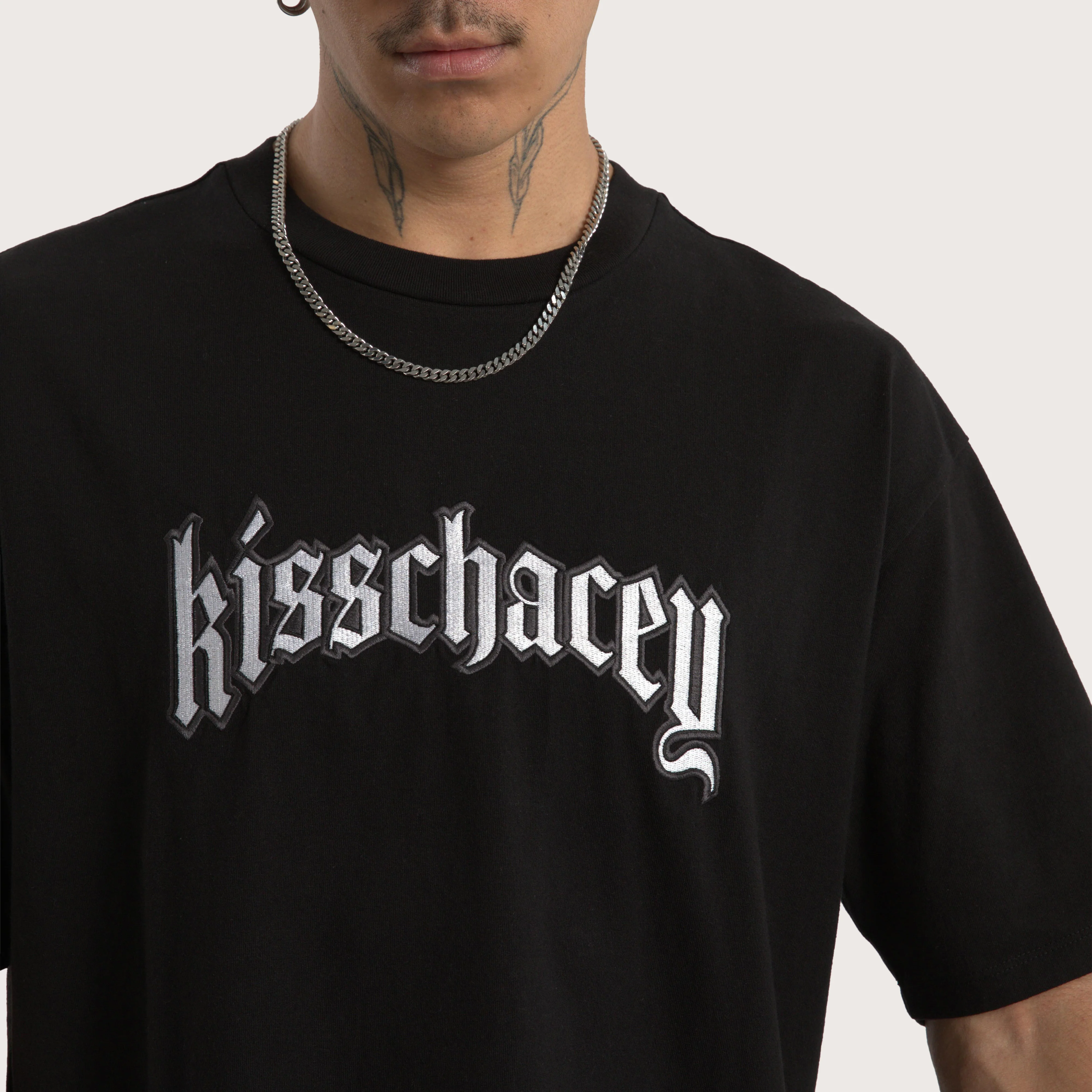 KISS CHASEY Obelisk Box Fit Tee - Jet Black - Image 3