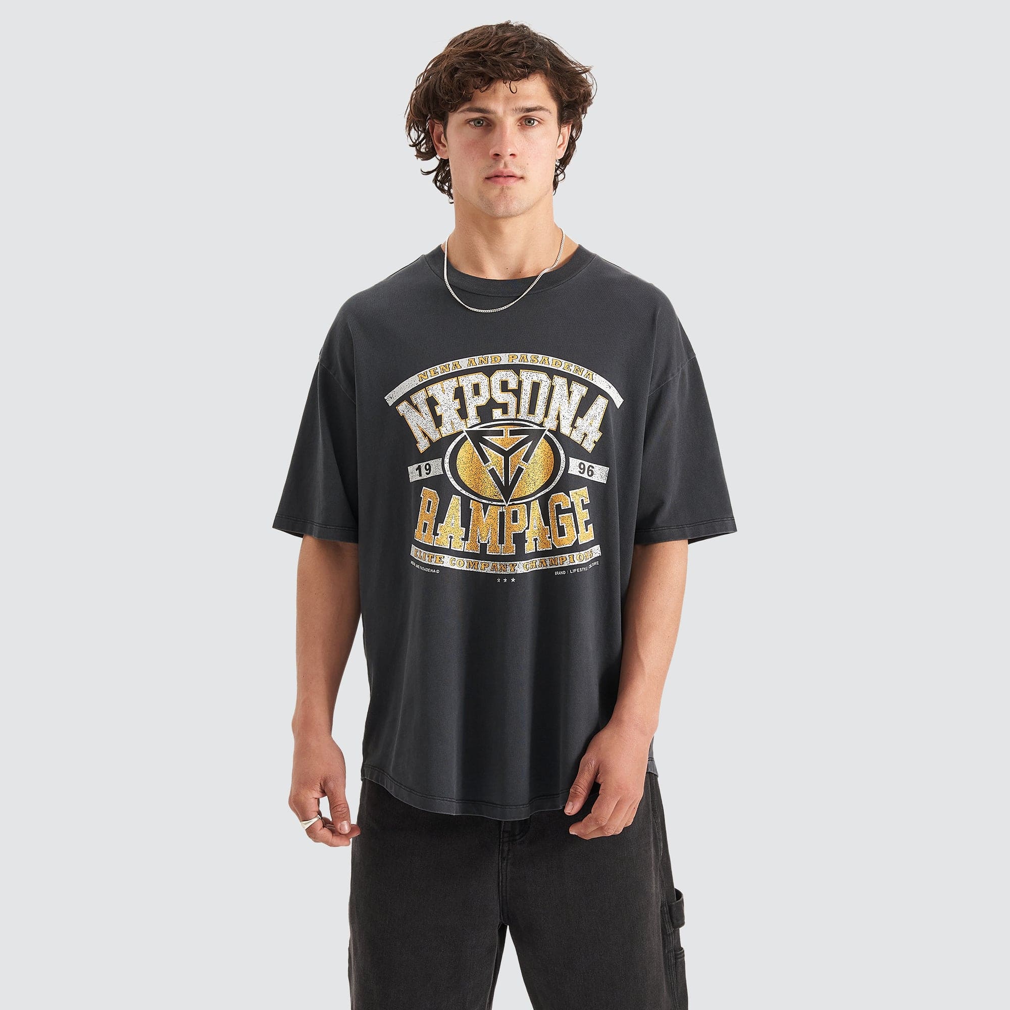 NENA AND PASADENA Rampage Heavy Box Fit Scoop T-Shirt - Pigment Black - Image 4