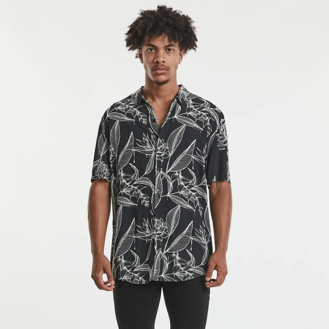 NENA AND PASADENA Salute Relaxed Fit S/S Shirt - Black/White Print - Image 2