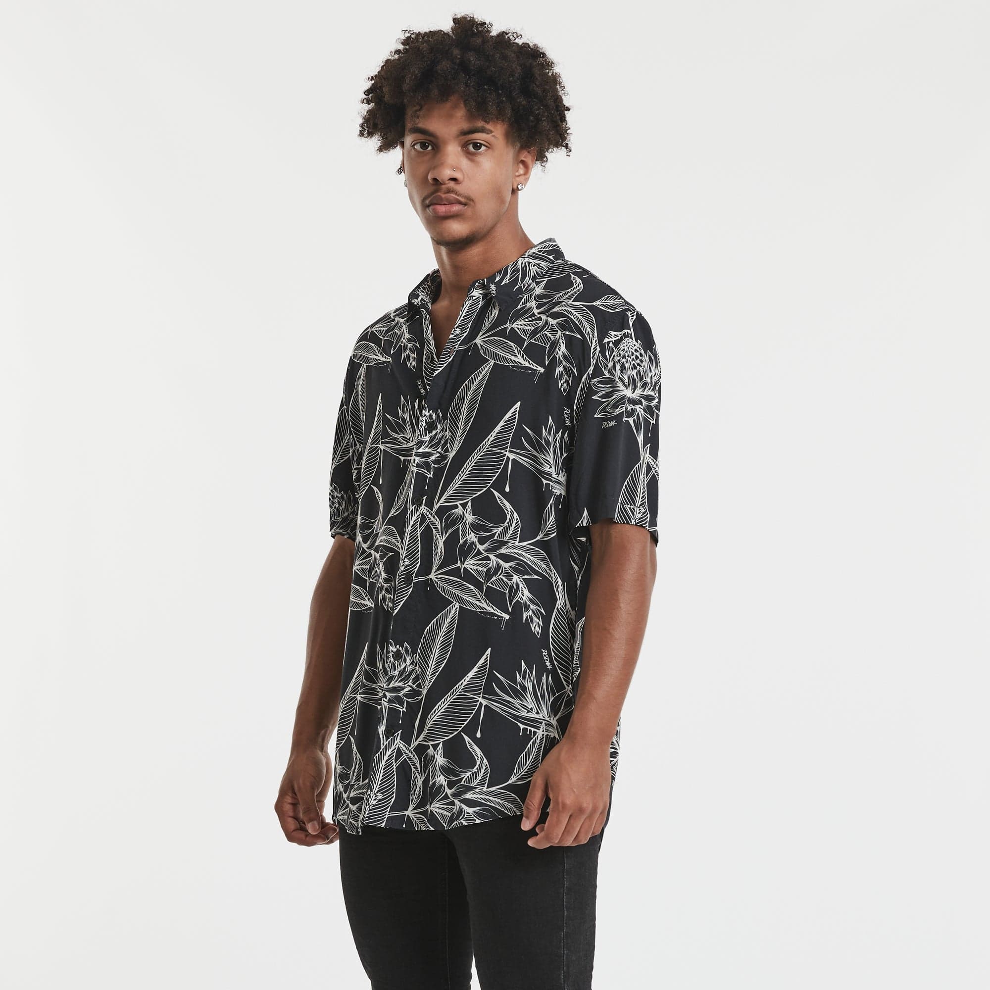 NENA AND PASADENA Salute Relaxed Fit S/S Shirt - Black/White Print - Image 3