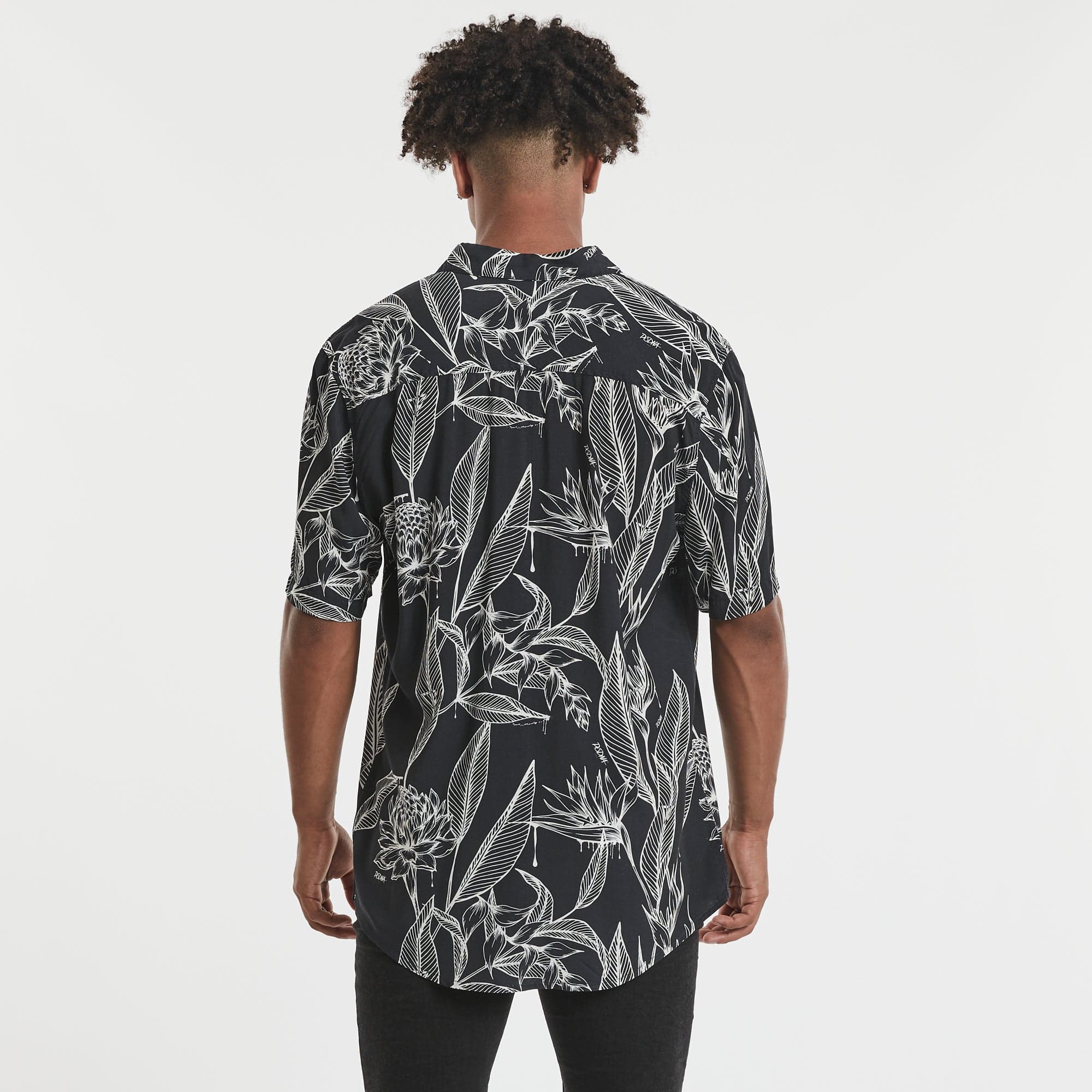 NENA AND PASADENA Salute Relaxed Fit S/S Shirt - Black/White Print - Image 5