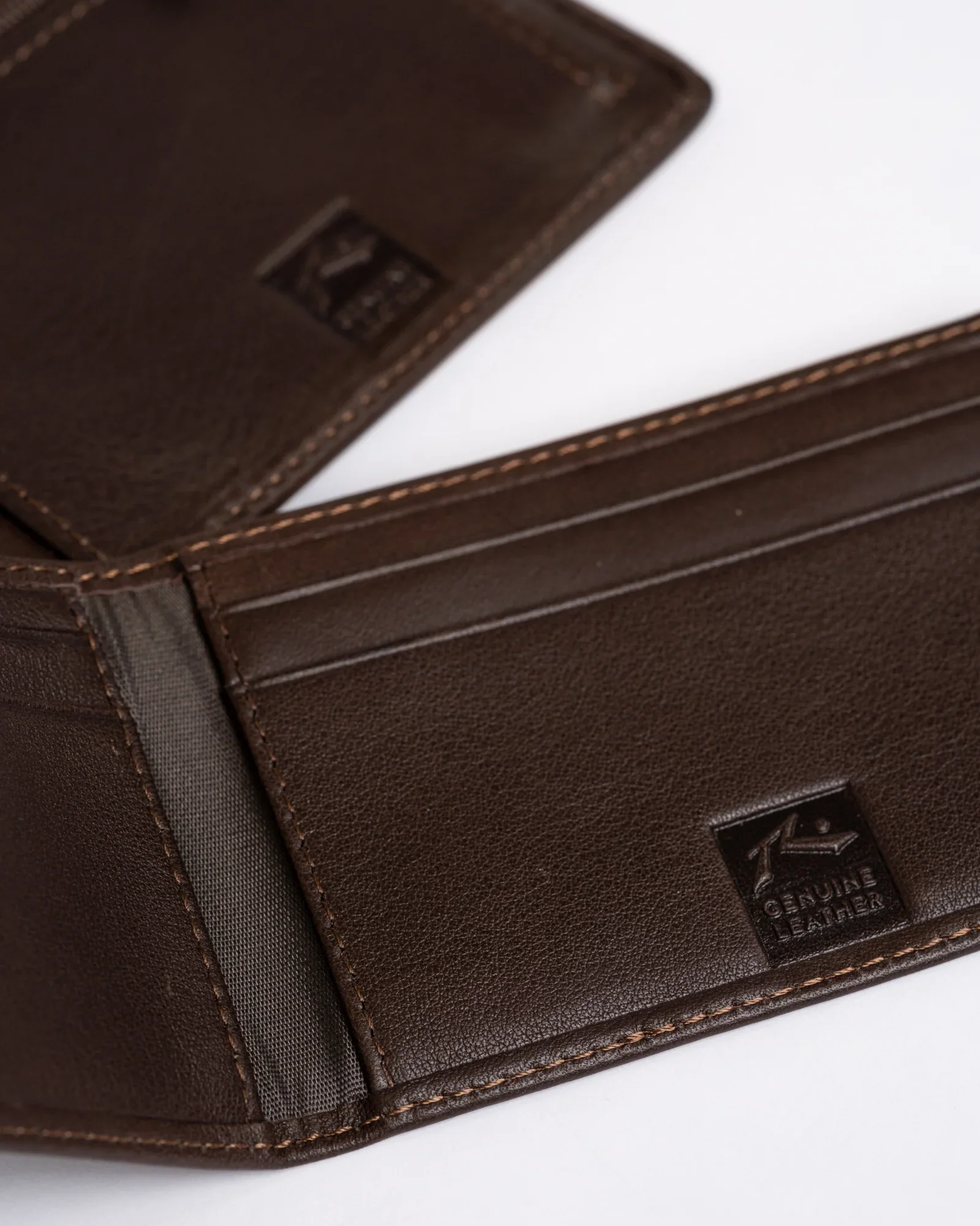 Rusty HIGH RIVER 2 Leather Wallet - Image 15