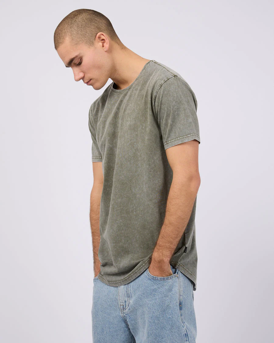 SILENT THEORY 40X0150 TAIL TEE - Khaki - Image 4