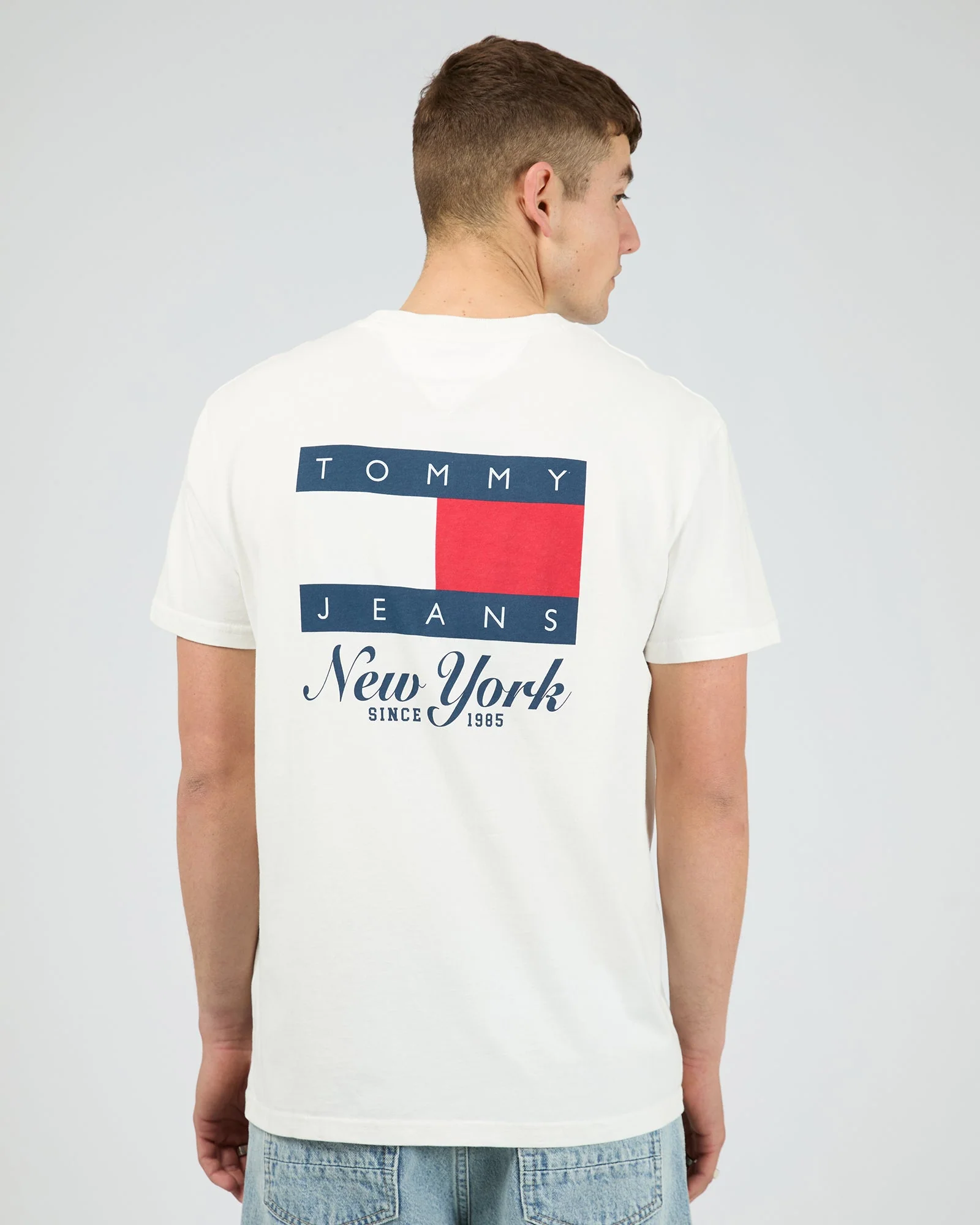 TOMMY JEANS DM0DM20346_YBL RG Heritage Flag Tee - Ecru