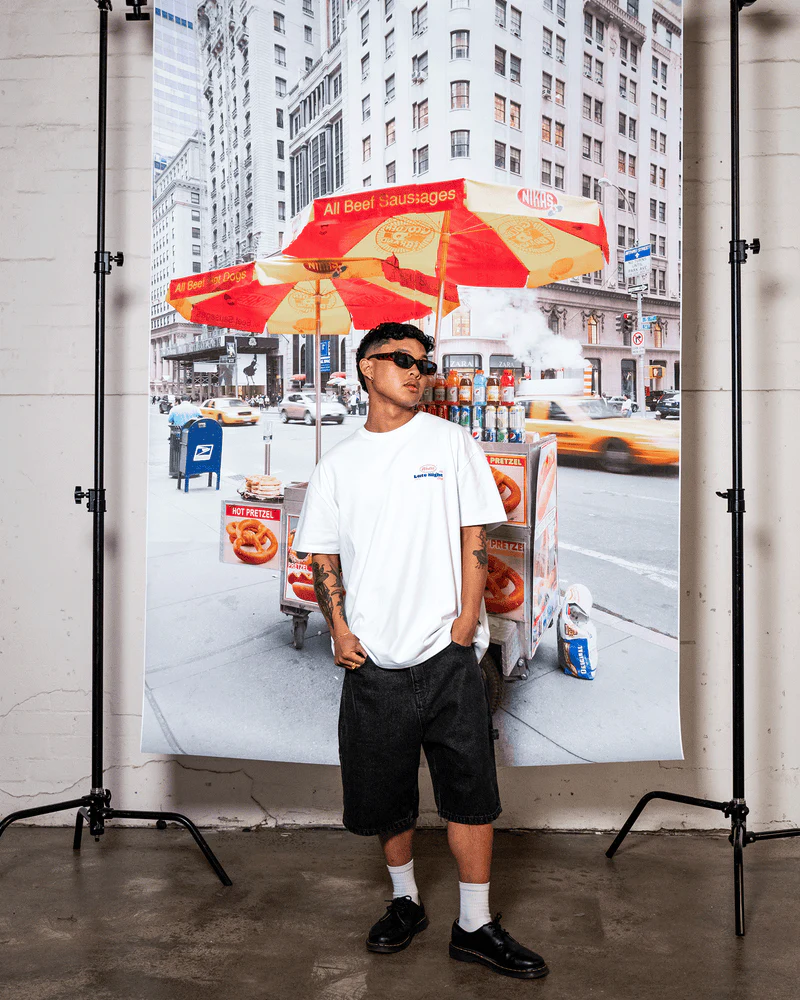 WNDRR Hot Dog Box Fit Tee - White - Image 4