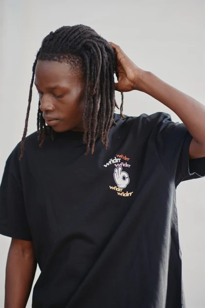 WNDRR RIBBON BOX FIT TEE - BLACK - Image 4